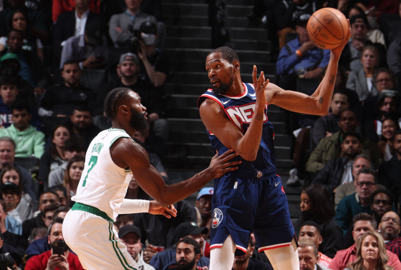 3-0，塞尔塔迎欧联3连胜，38岁利物浦旧将、24岁拜仁旧将先后妙传（3比0！塞尔塔豪取欧联三连胜，38岁利物浦旧将与24岁拜仁旧将先后送出妙传）