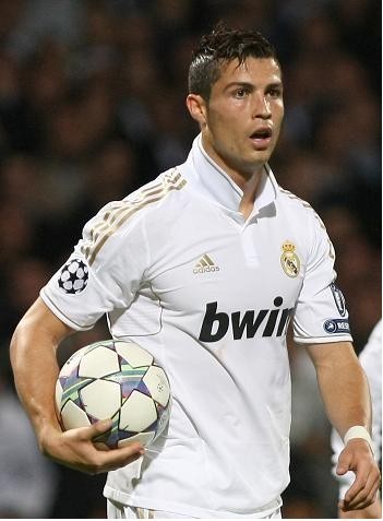 卫冕冠军遭马刺赛季三杀！这一战认清了7个现实，西部格局发生变化了（马刺赛季三杀卫冕冠军：一战揭示7大现实，西部格局生变）