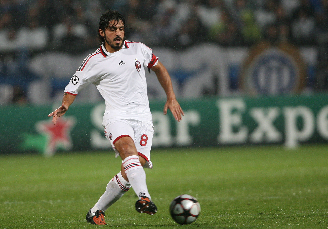 不留情面！东契奇战旧主怒砍35分5篮板11助攻（毫不手软！东契奇对阵旧主轰下35分5篮板11助攻）