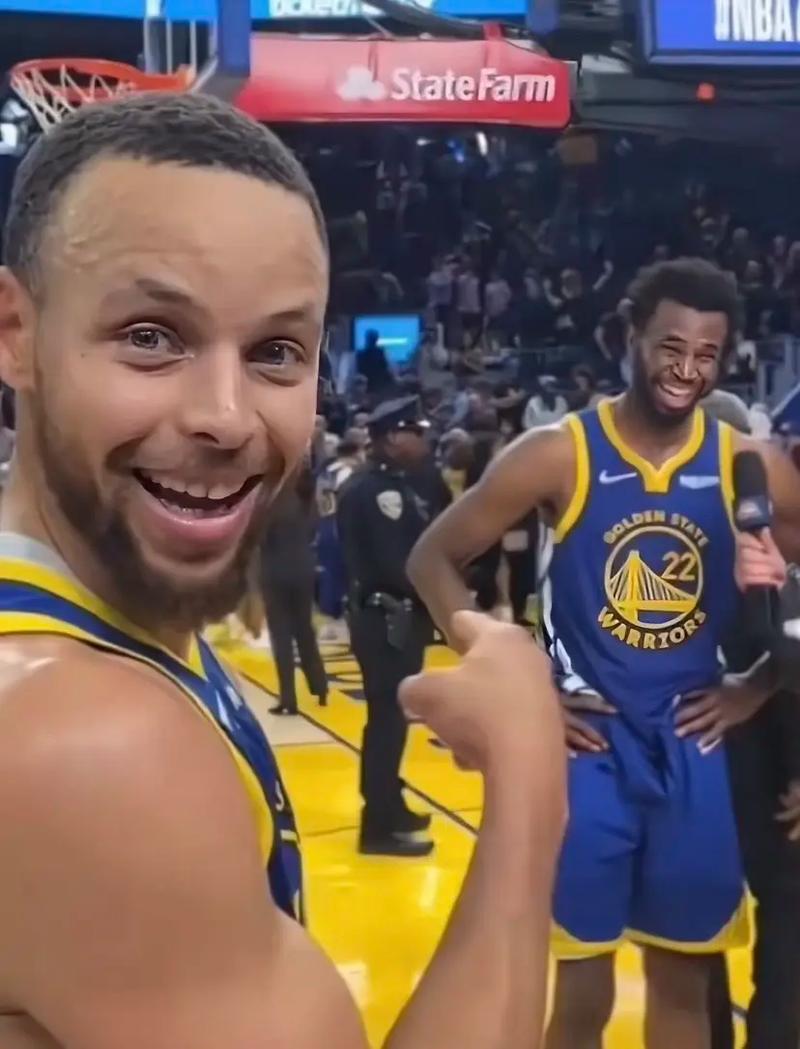 利物浦官方：伊萨克踝关节损伤+腓骨骨折，已于今日接受手术（利物浦官宣：伊萨克踝伤并腓骨骨折，今日已接受手术治疗）