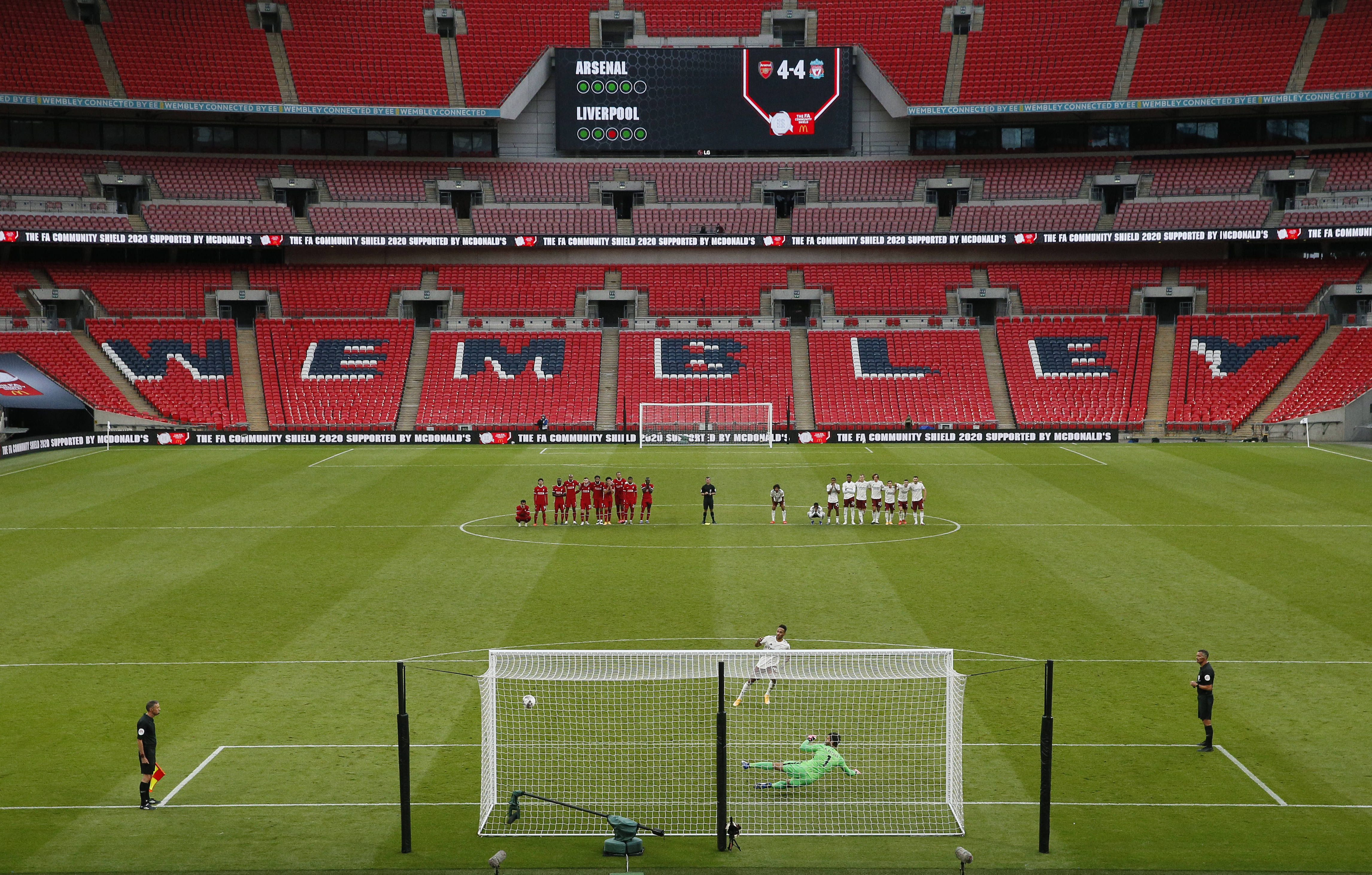 心中充满万分不舍 费雷罗回应与阿卡结束合作（难掩不舍，费雷罗回应与阿卡结束合作）